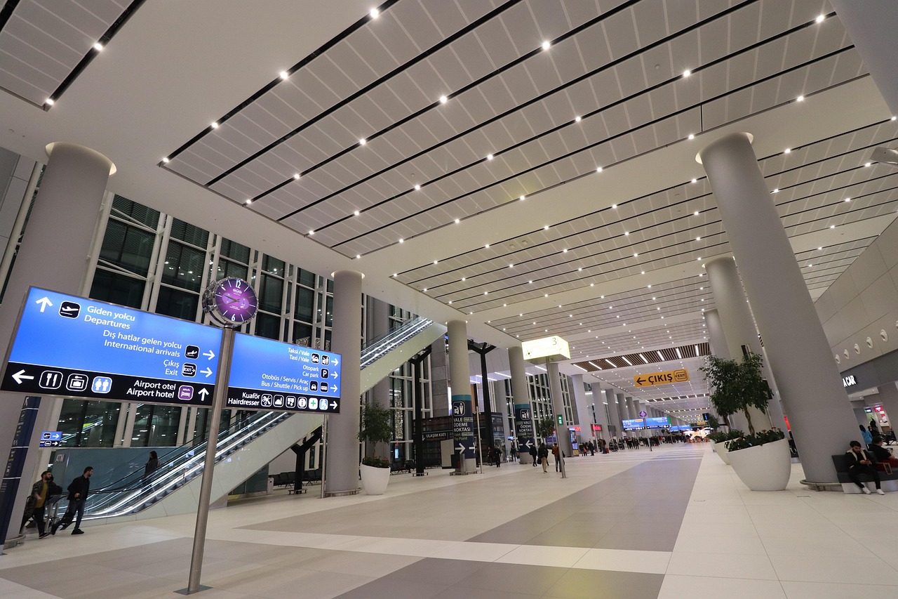 이스탄불 공항에서 시내까지 상황별 최적의 이동 수단과 예상 비용